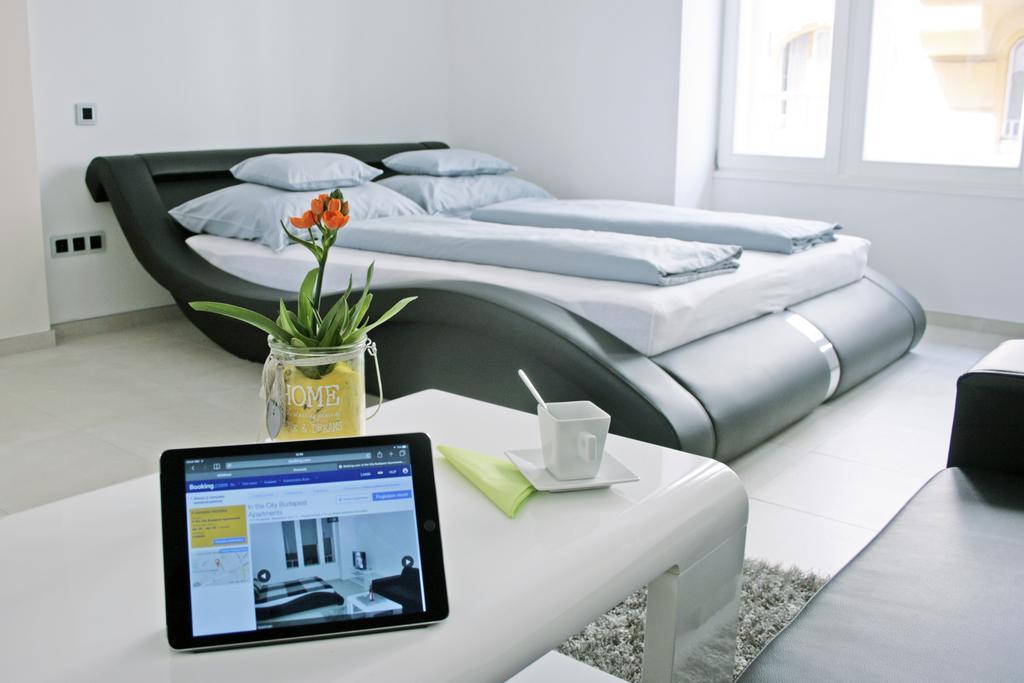 In The City Budapest Apartments Exterior foto